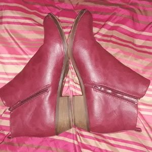 Breckelles size 10 (us) women's booties